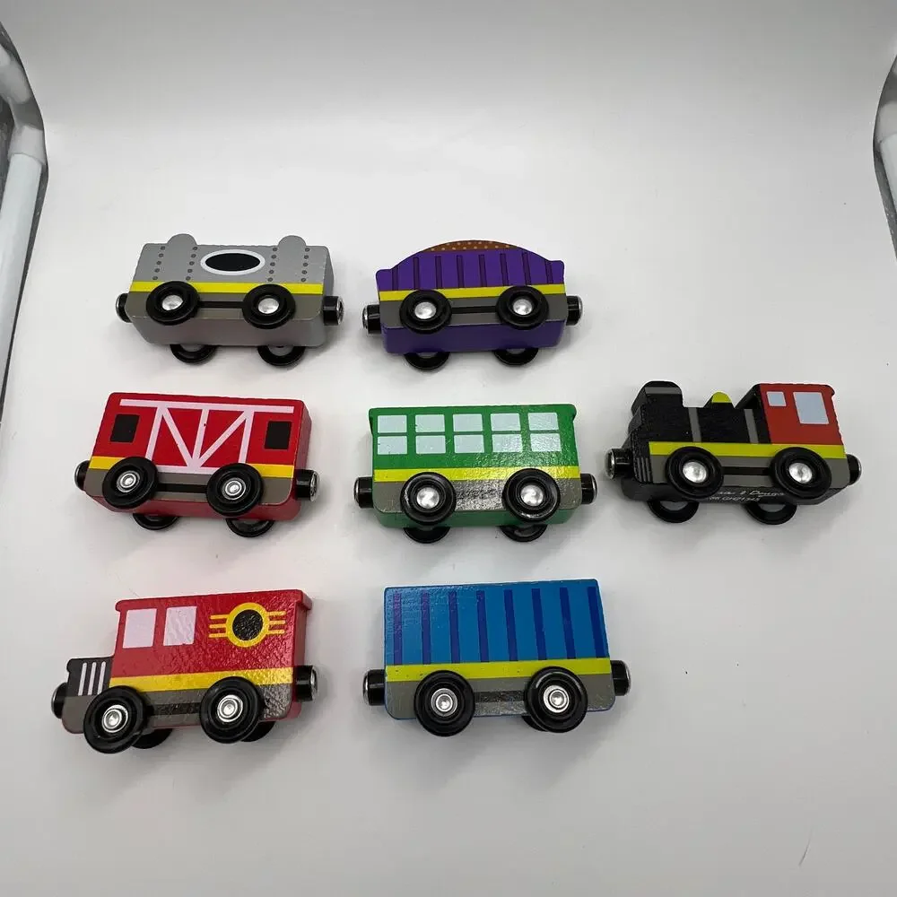 37 Piece Lot Wooden Railway Train Track Brio Thomas Melissa & Doug Cars Pieces